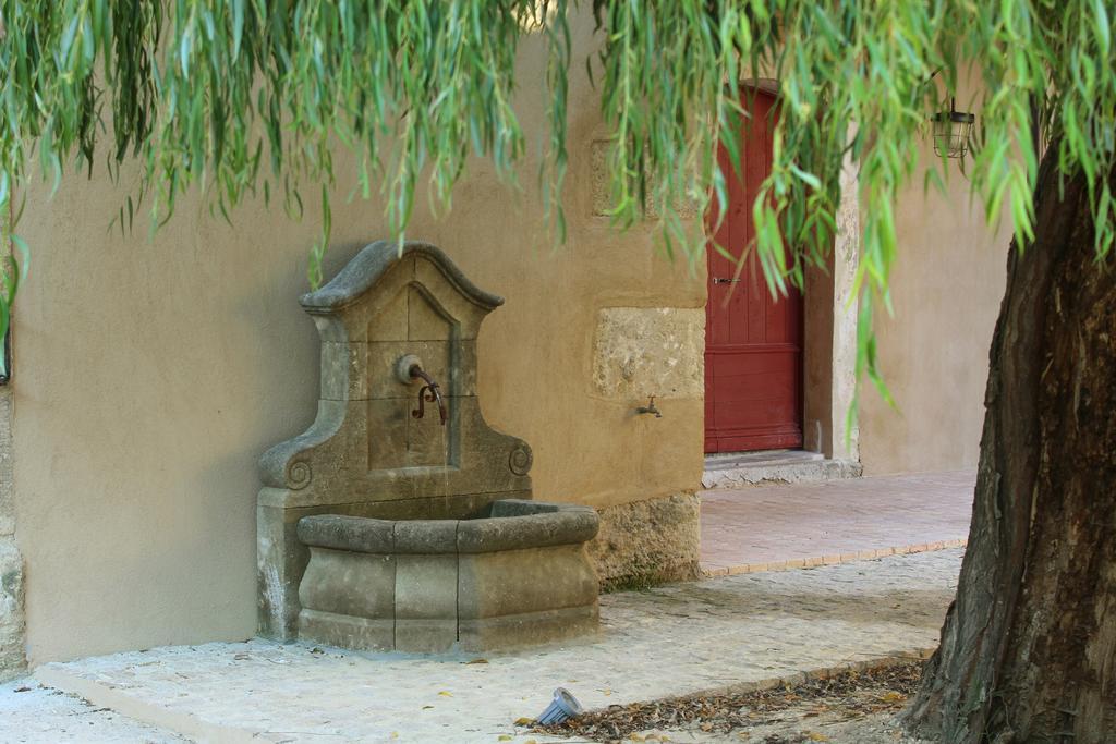 佩尔度假屋 Robion en Luberon 外观 照片