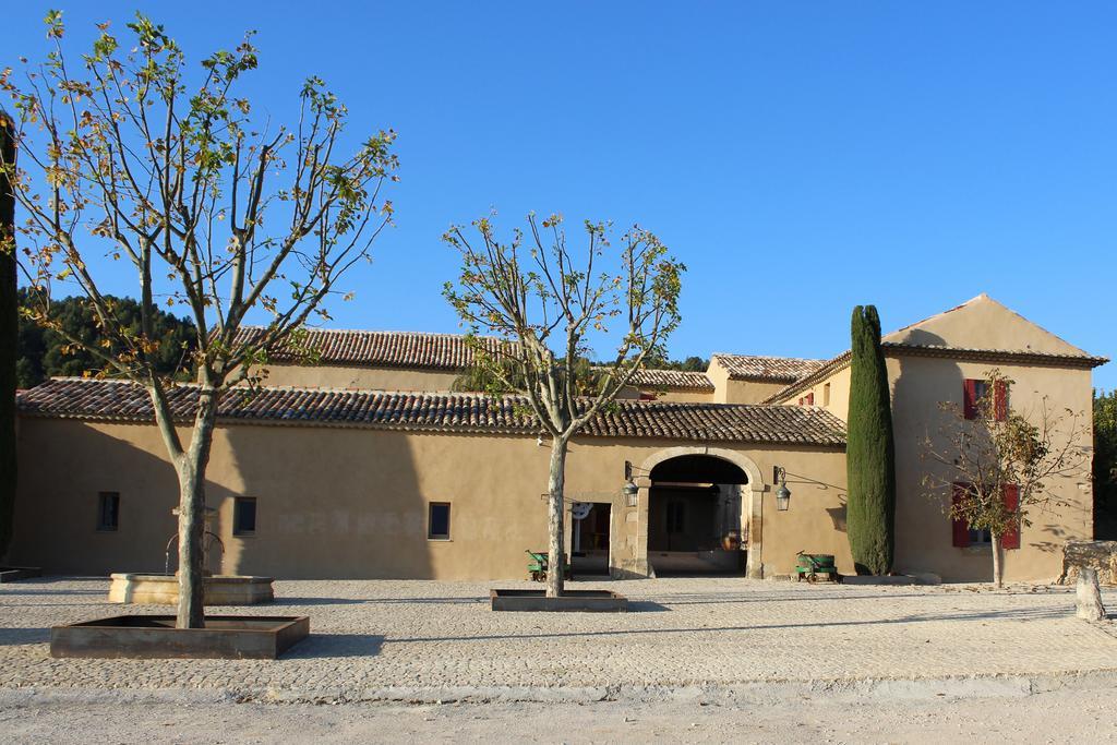 佩尔度假屋 Robion en Luberon 外观 照片